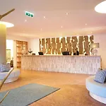 Alpenhaus Hotel 4*