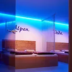 Alpenhaus Hotel 4*
