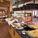 Alpenhaus Hotel