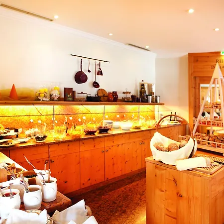 Готель Alpenhaus Капрун